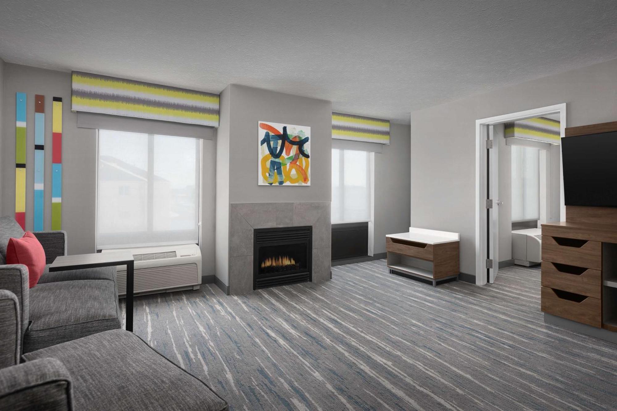 Hampton Inn Waterloo Bagian luar foto