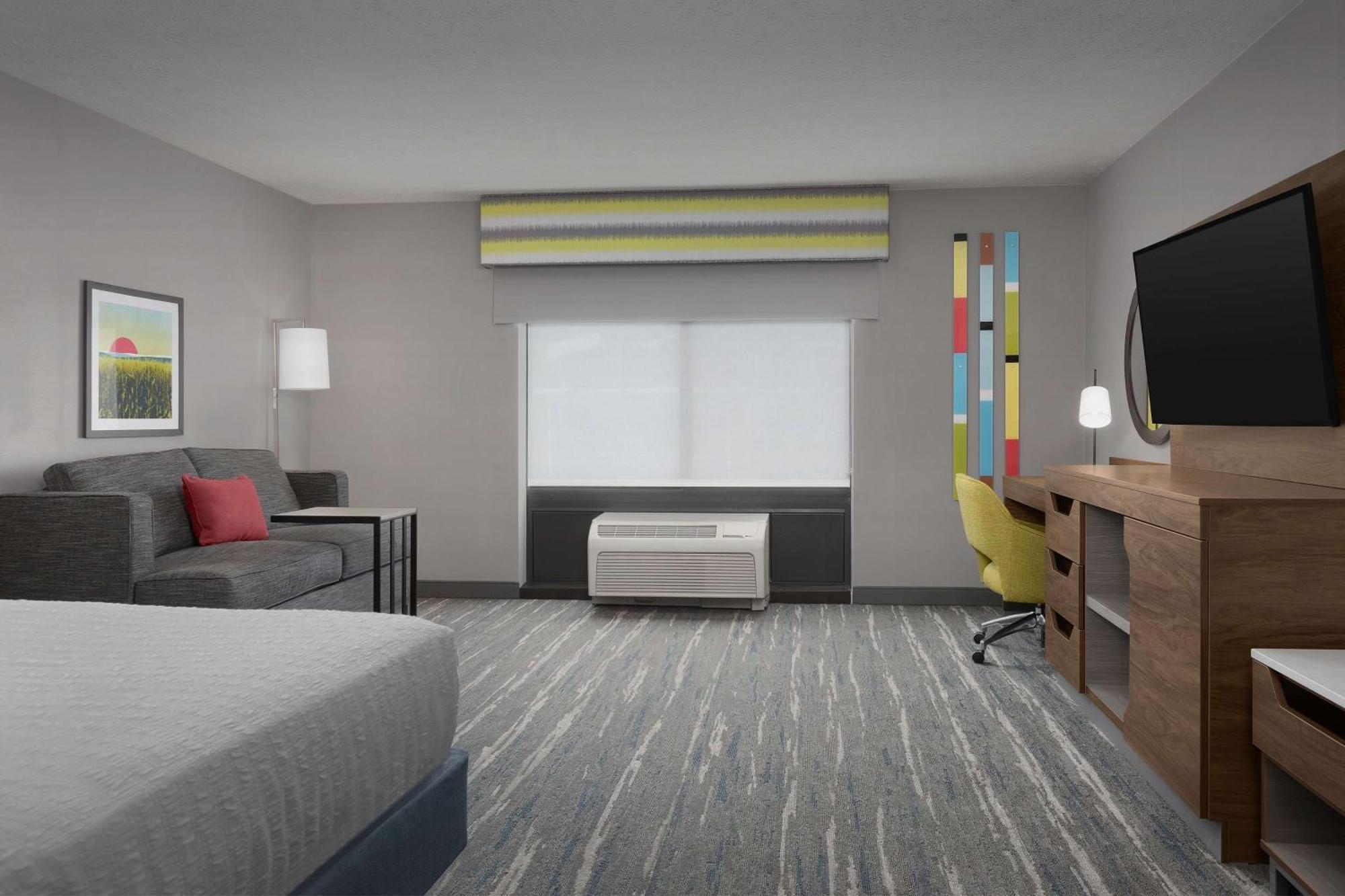 Hampton Inn Waterloo Bagian luar foto